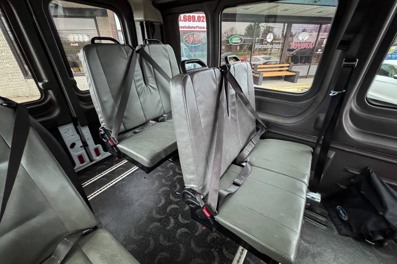 Used 2016 Ford Transit 250 148 Medium Roof RWD image 27