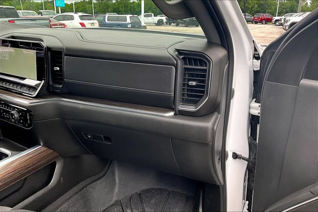 Used 2024 Chevrolet Silverado 1500 RST w/ Max Trailering Package AWD/4WD image 27