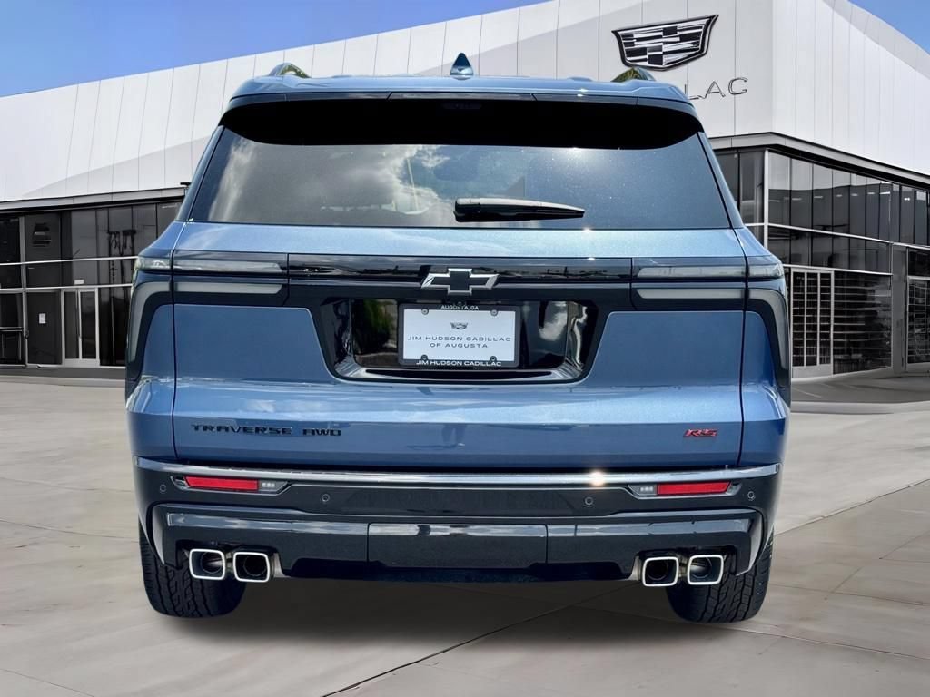 Used 2025 Chevrolet Traverse RS w/ LPO, Floor Liner Package AWD/4WD image 6