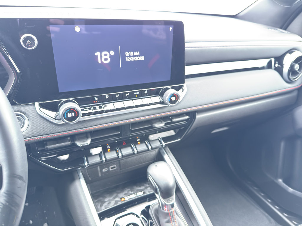 Used 2024 Chevrolet Colorado Z71 w/ Z71 Convenience Package 2 image 21