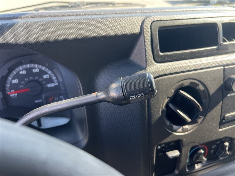Used 2013 Ford E-150 and Econoline 150 RWD image 18