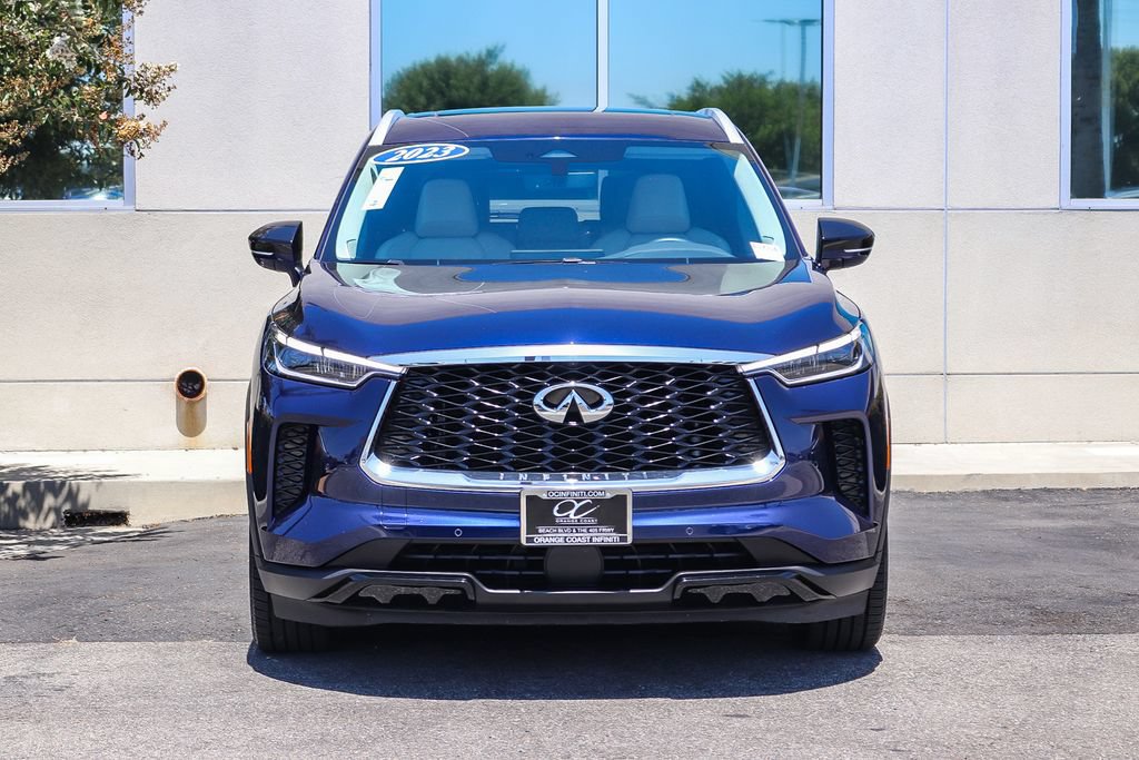 Certified 2023 INFINITI QX60 Luxe w/ Performance Audio Package FWD image 2