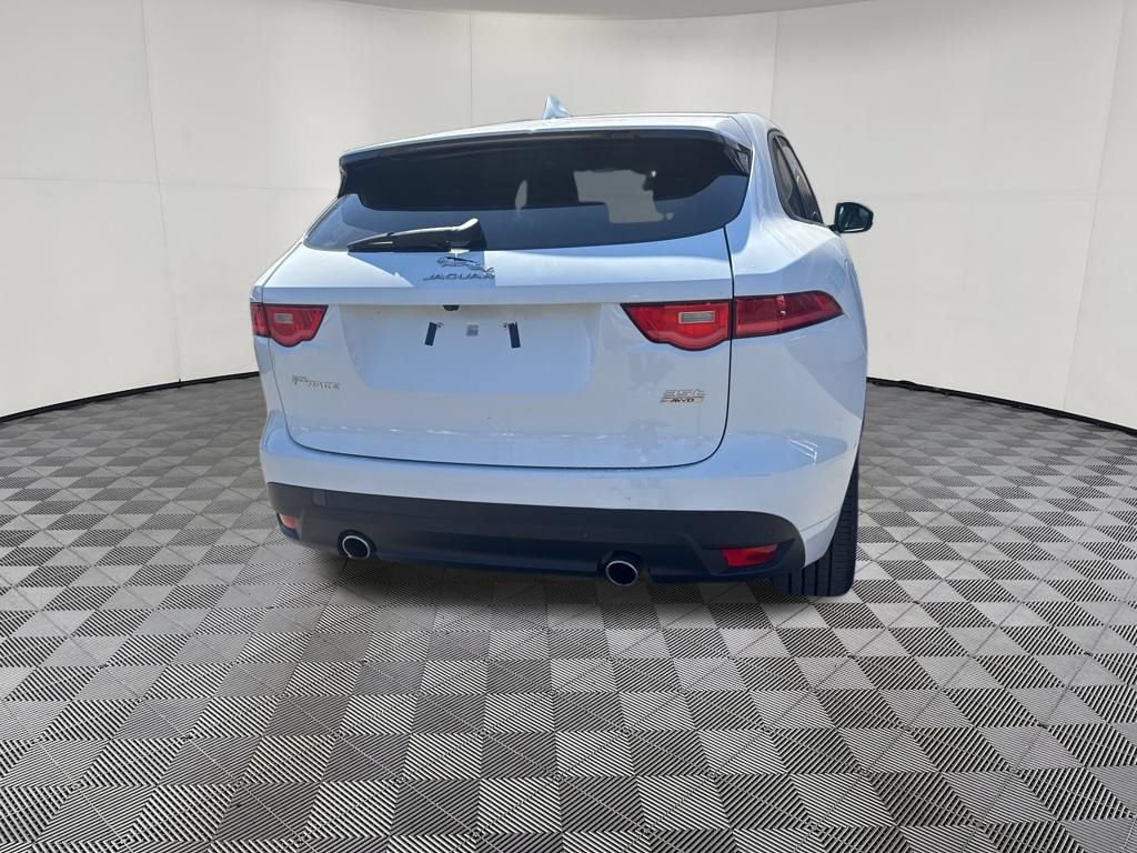 Used 2017 Jaguar F-PACE R-Sport AWD/4WD image 13