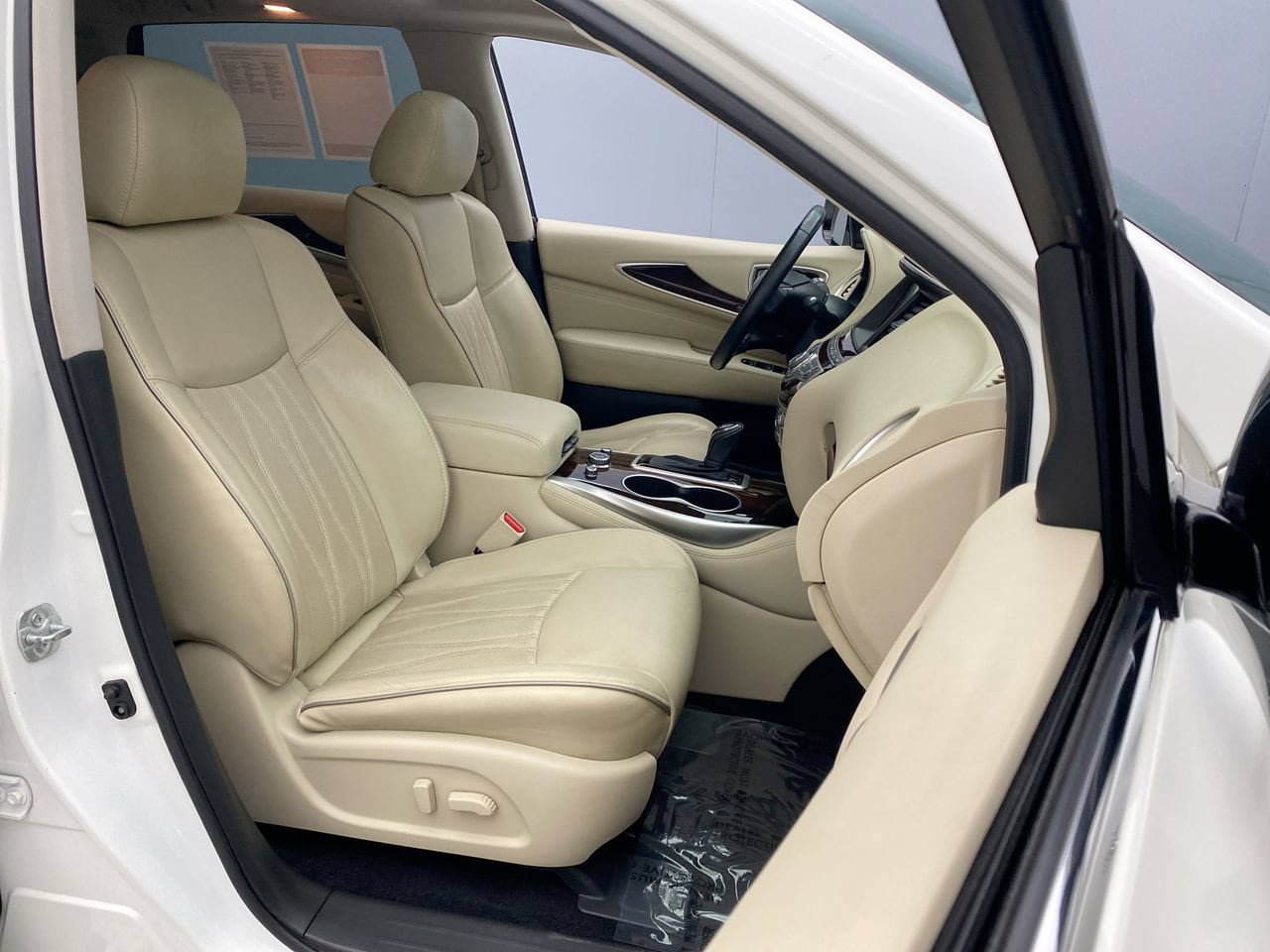 Used 2018 INFINITI QX60 Luxe w/ Deluxe Technology Package AWD/4WD image 24