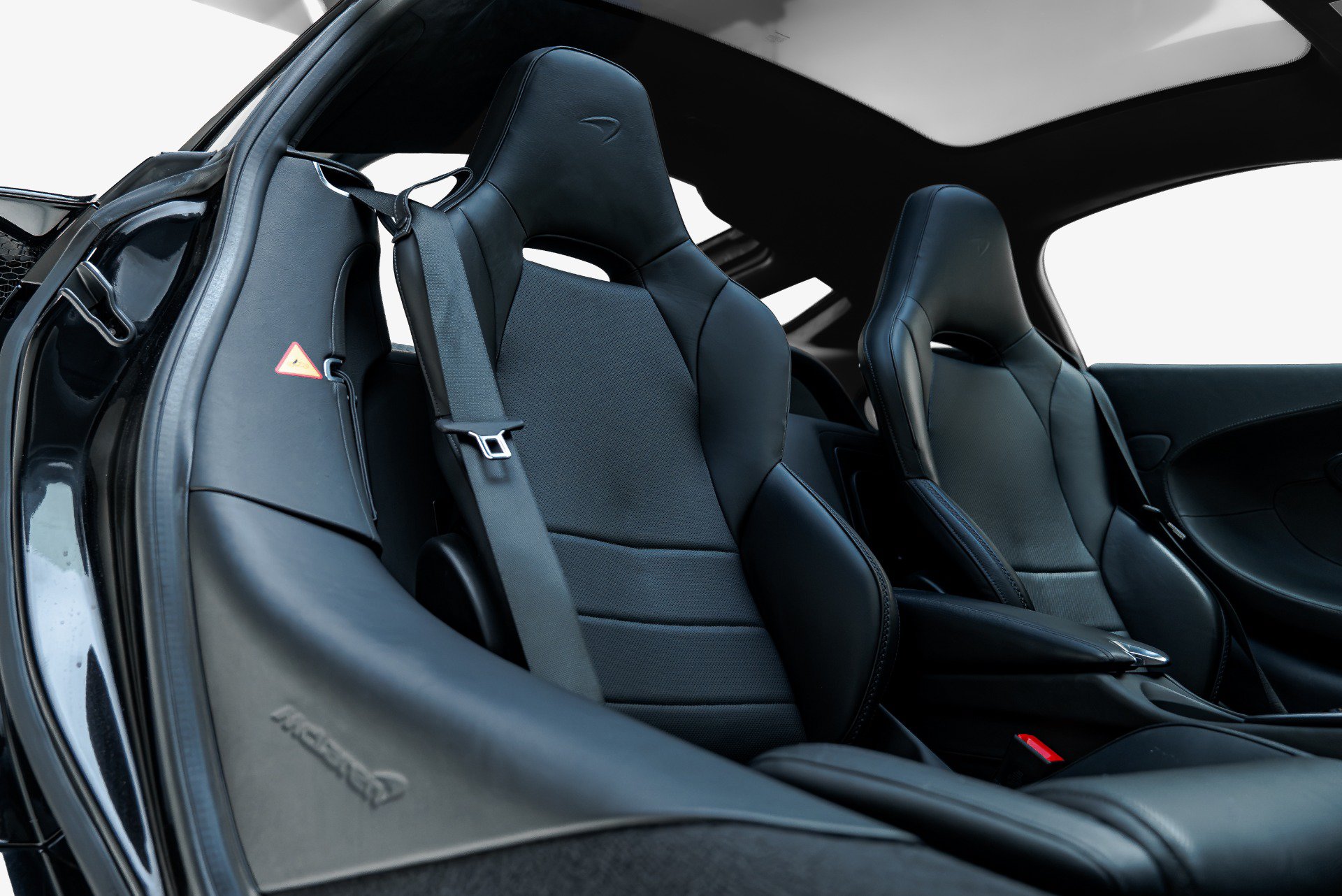 Used 2023 McLaren GT RWD image 33