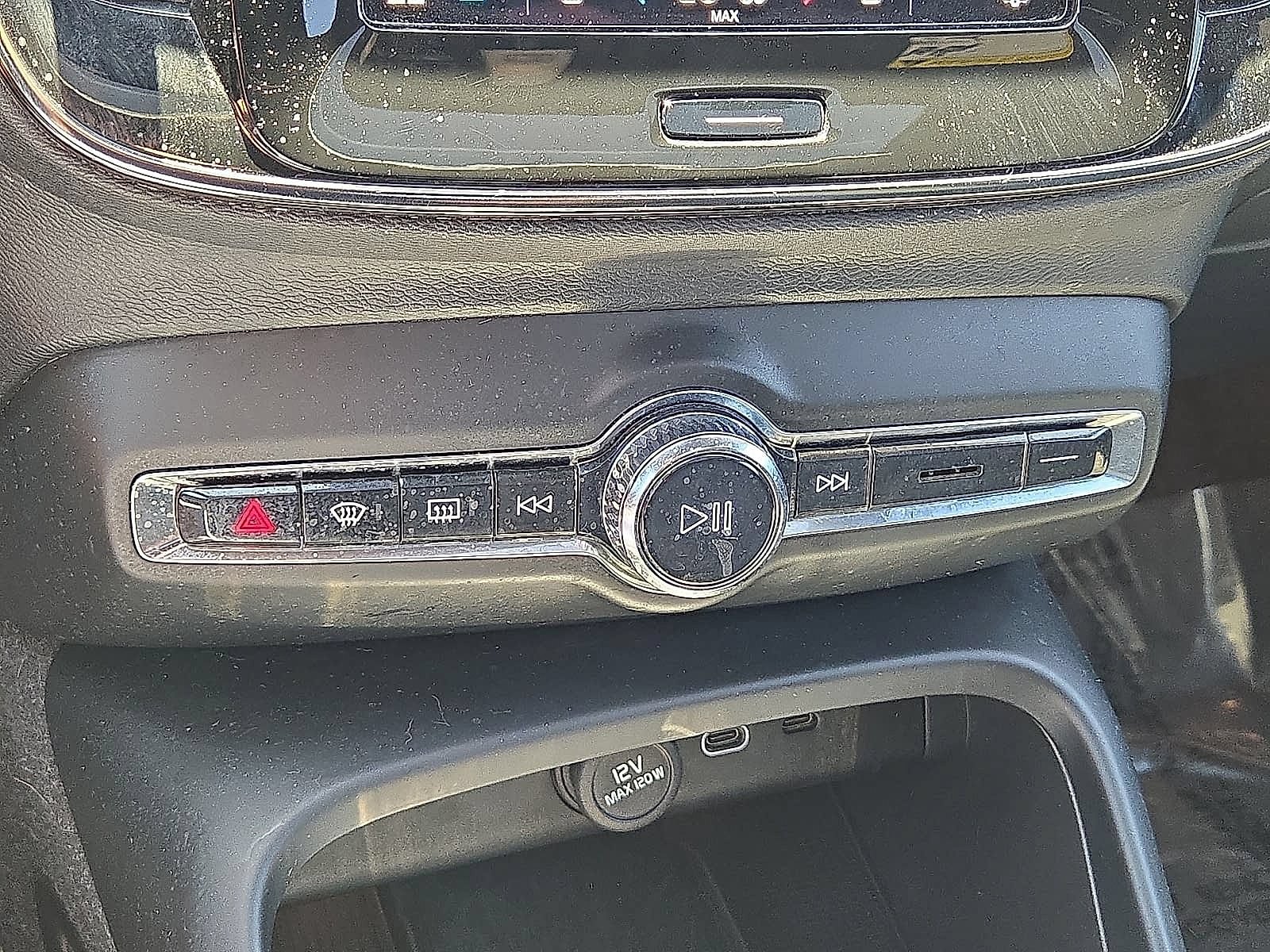 Certified 2023 Volvo XC40 Recharge Plus AWD/4WD image 28