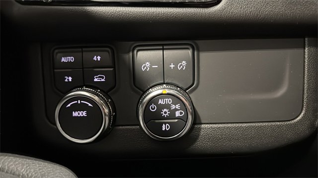 Used 2025 GMC Yukon XL Denali image 21