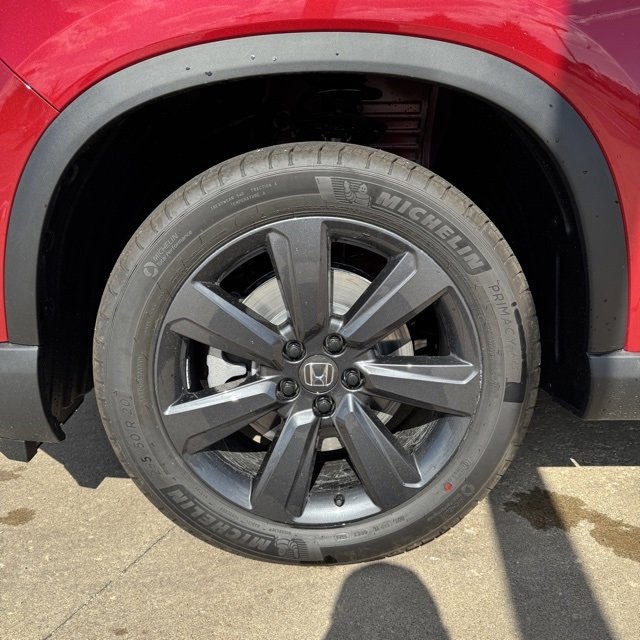 New 2025 Honda Pilot Sport image 9