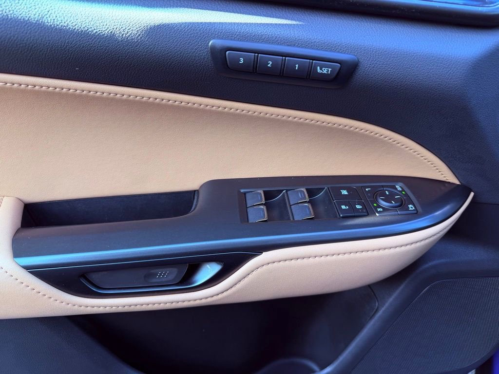 Certified 2025 Lexus NX 250 FWD w/ Premium Package image 17