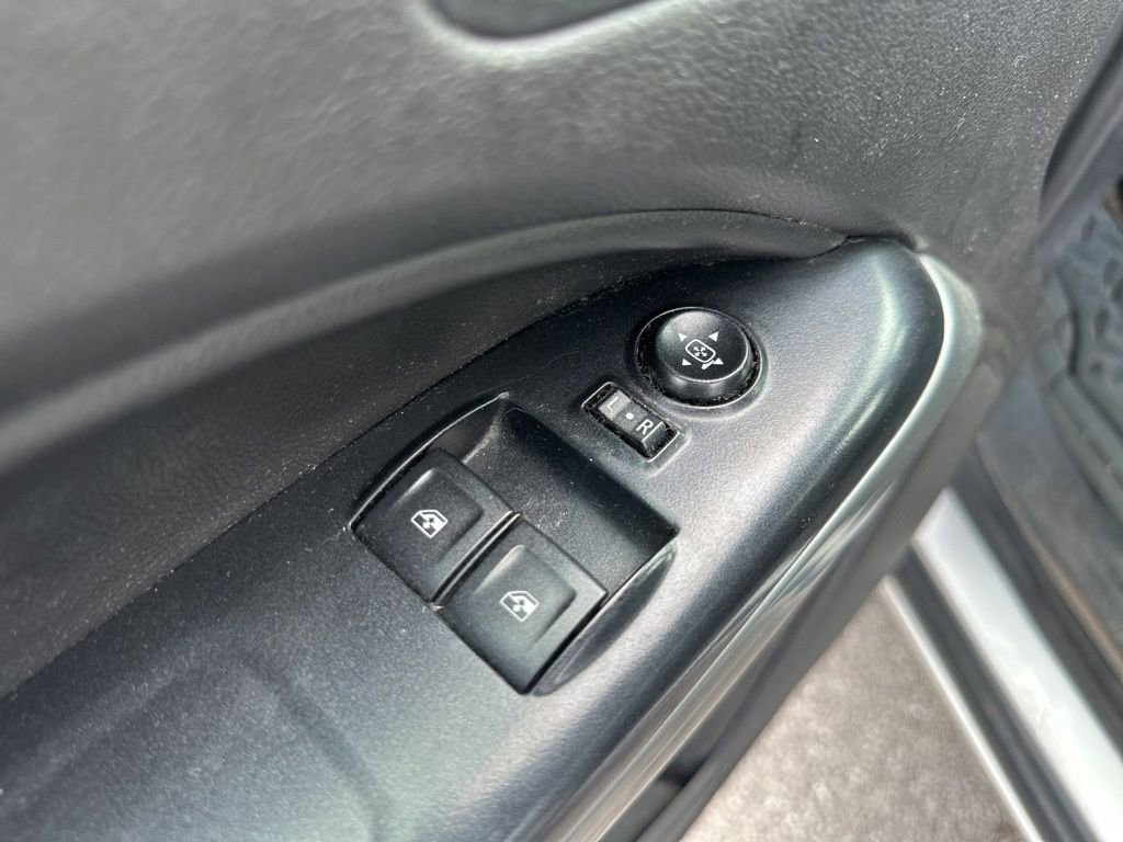 Used 2016 Chevrolet Colorado LT AWD/4WD image 16