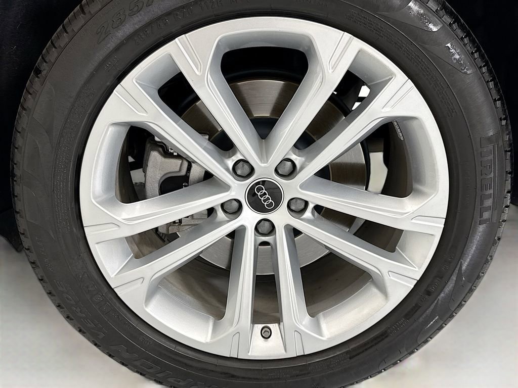 Certified 2025 Audi Q7 2.0T Premium Plus w/ Premium Plus Package image 30
