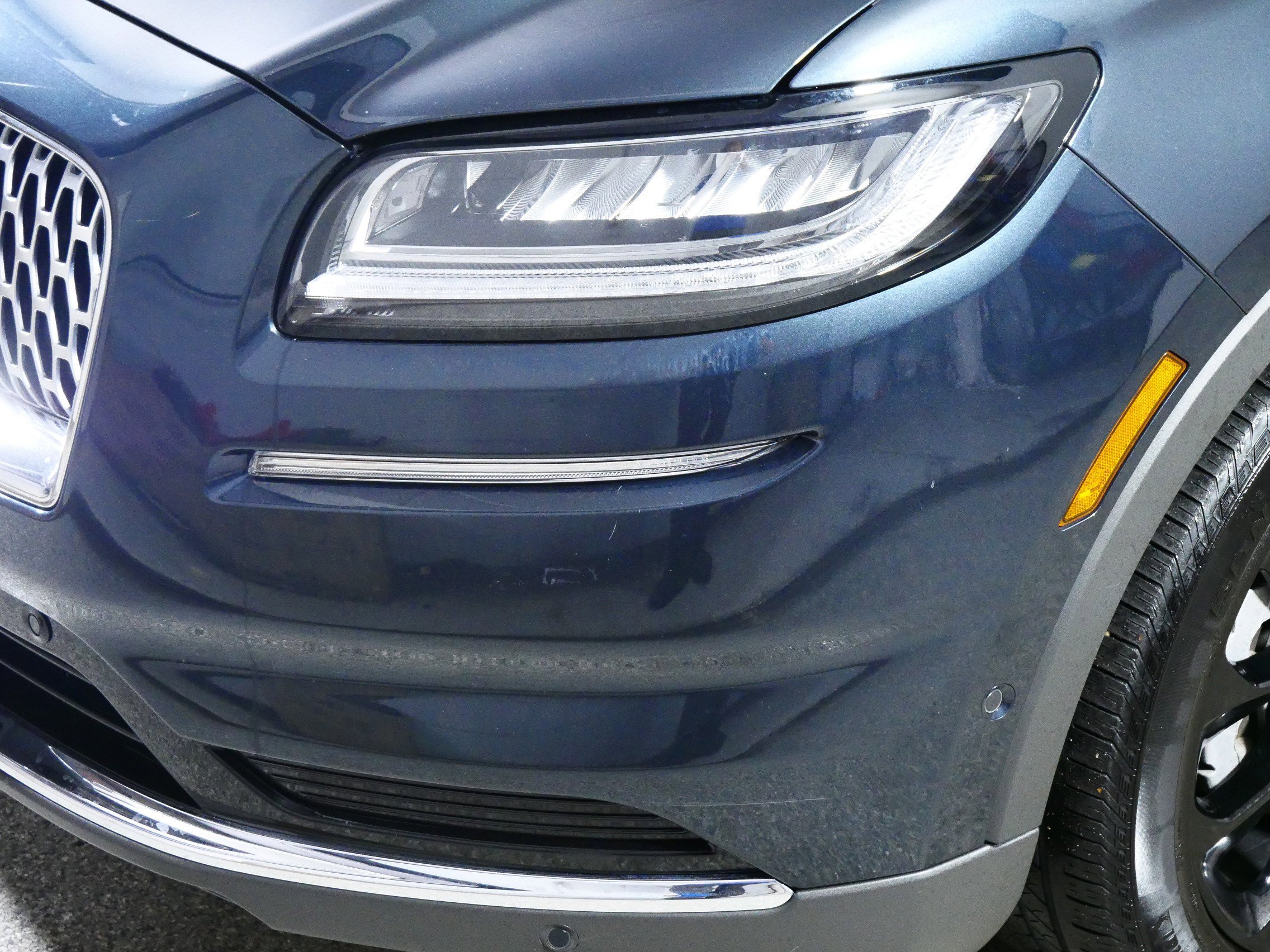 Used 2023 Lincoln Nautilus Reserve w/ Equipment Group 201A image 16