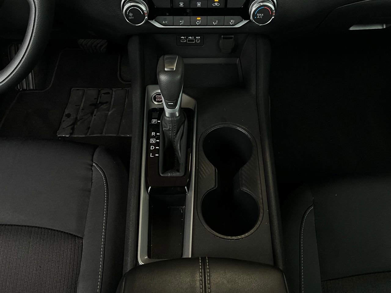 Used 2025 Nissan Altima 2.5 SV image 15