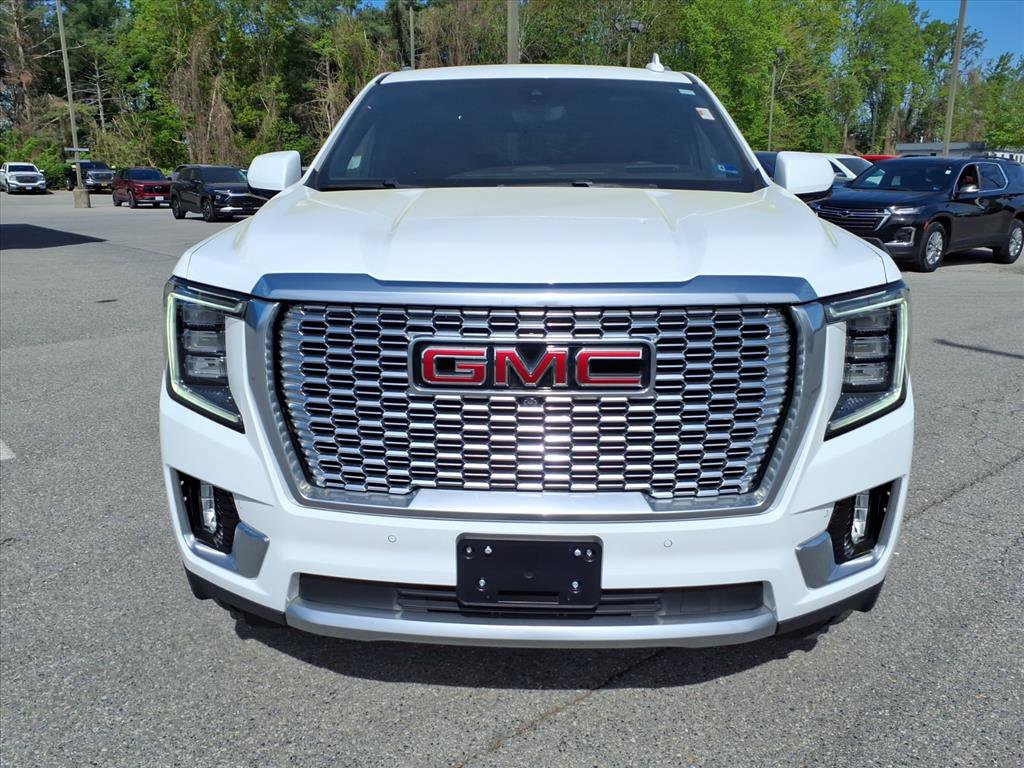 Used 2021 GMC Yukon Denali w/ Advanced Technology Package RWD image 9