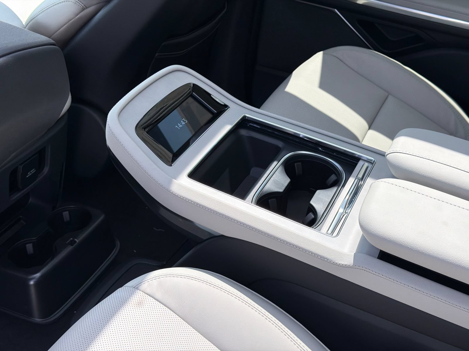 New 2026 Lincoln Navigator Reserve AWD/4WD image 21