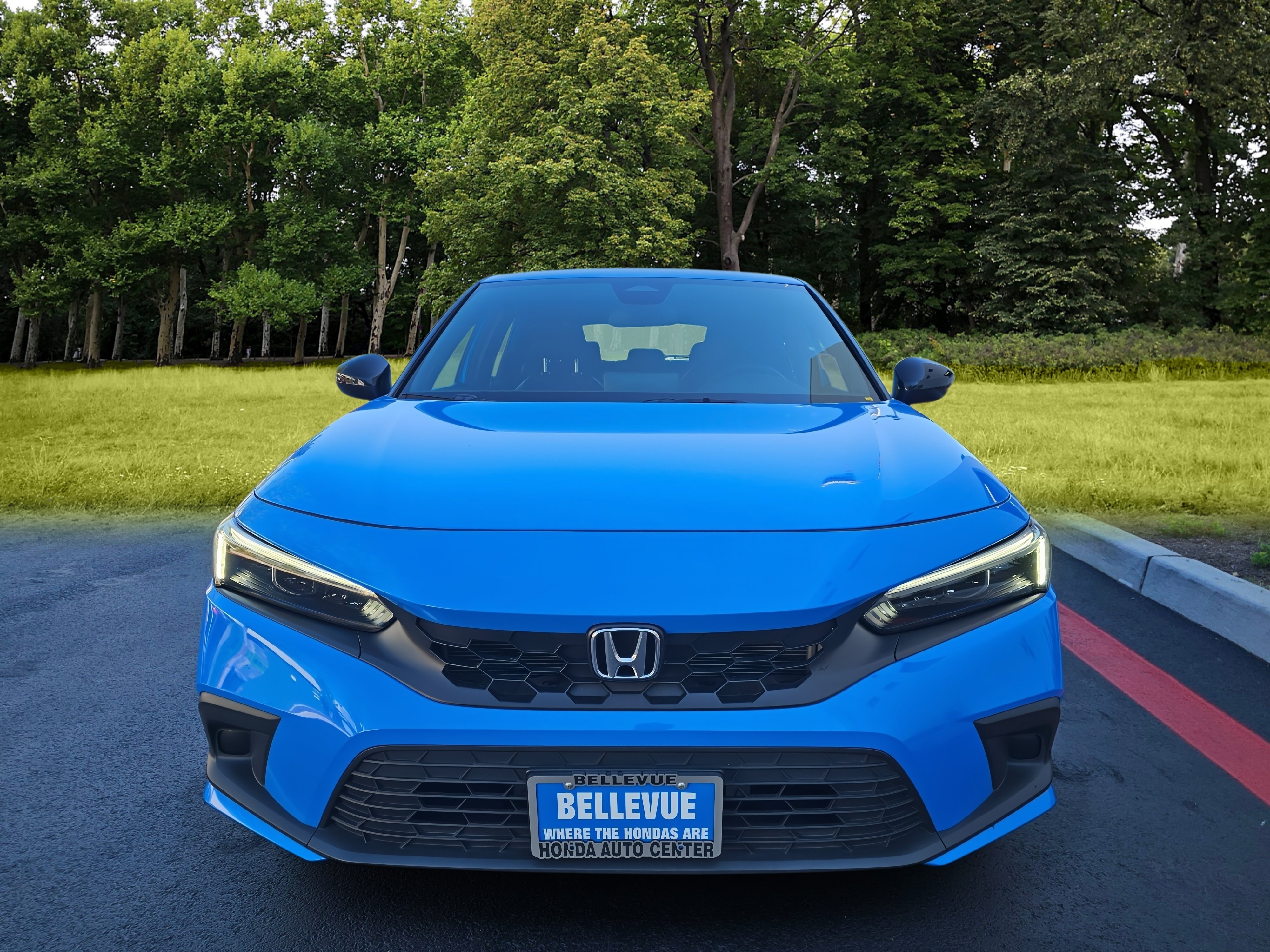 Used 2023 Honda Civic Sport image 2