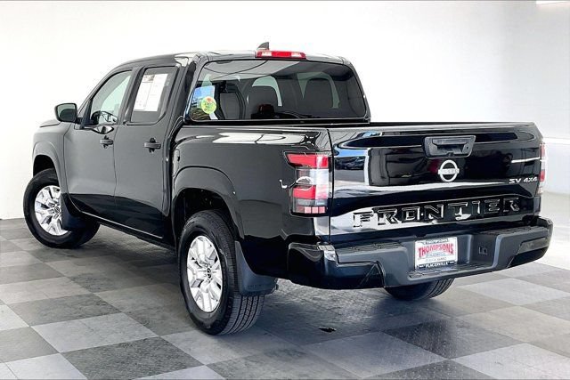 Used 2022 Nissan Frontier SV AWD/4WD image 10