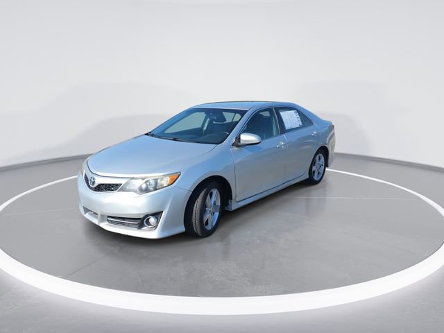 Used 2014 Toyota Camry SE FWD image 4