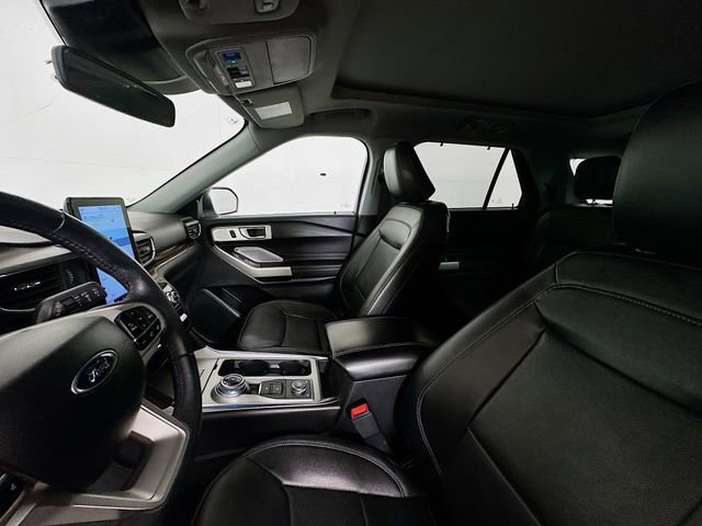 Used 2023 Ford Explorer Limited w/ Limited Technology Package image 22