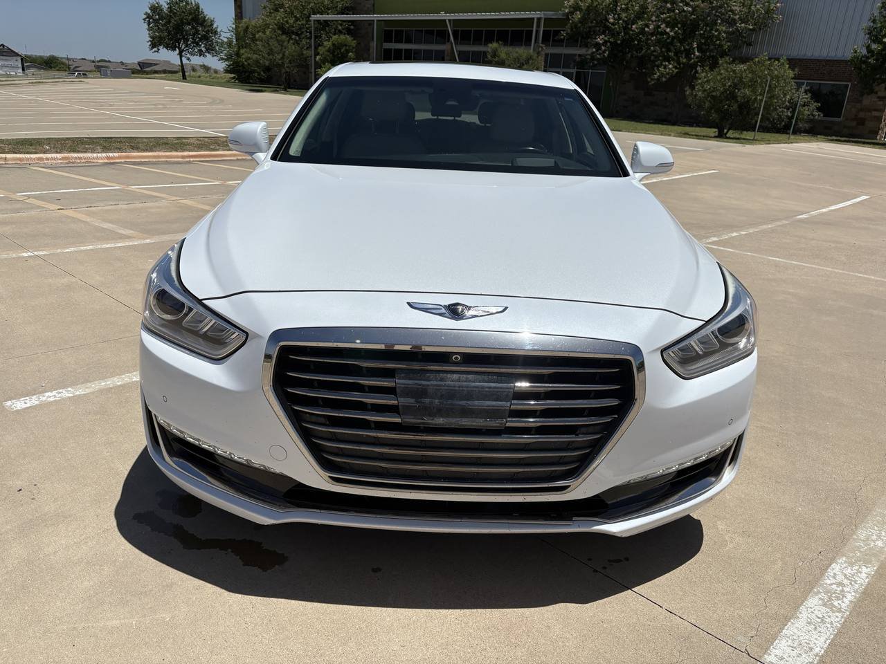 Used 2017 Genesis G90 3.3T Premium RWD image 7