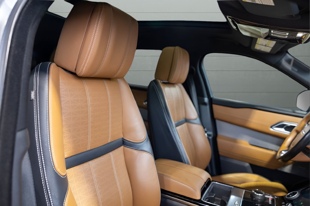 Used 2019 Land Rover Range Rover Velar R-Dynamic SE AWD/4WD image 79