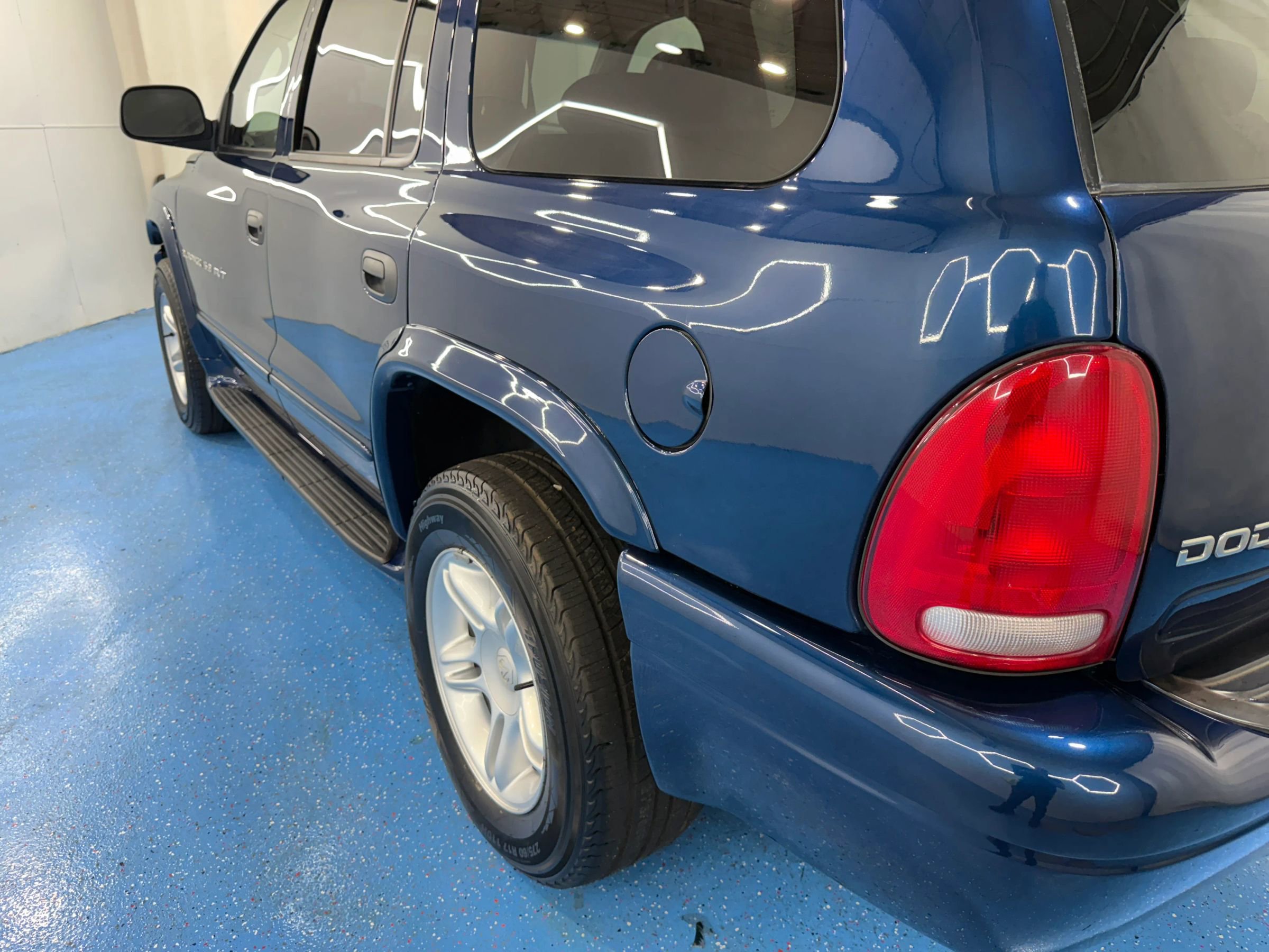 Used 2001 Dodge Durango R/T image 30