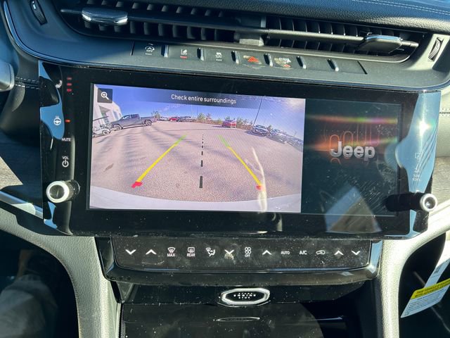 New 2026 Jeep Grand Cherokee Altitude image 29