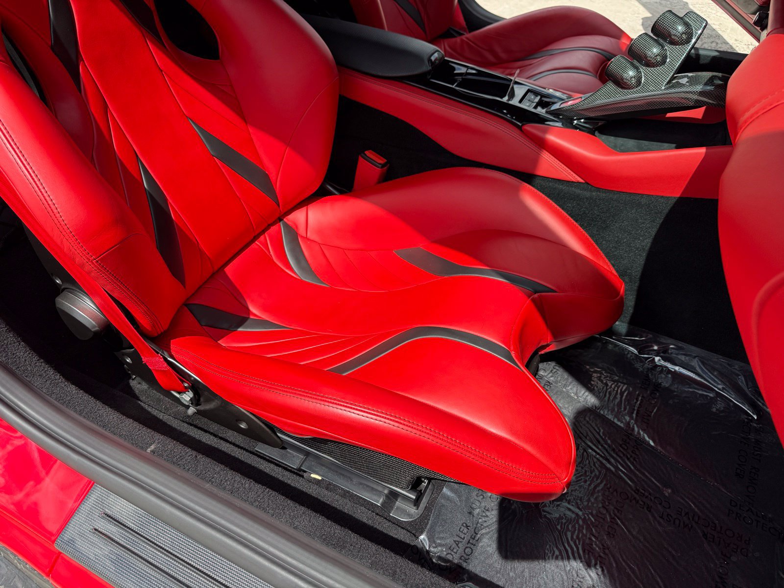Used 2020 Ferrari 812 Superfast RWD image 48
