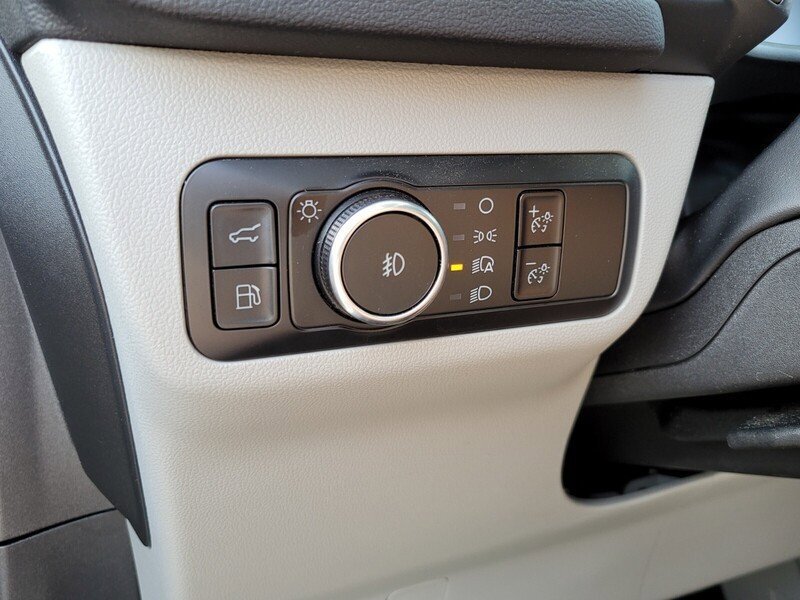 Used 2024 Ford Escape SE FWD image 30