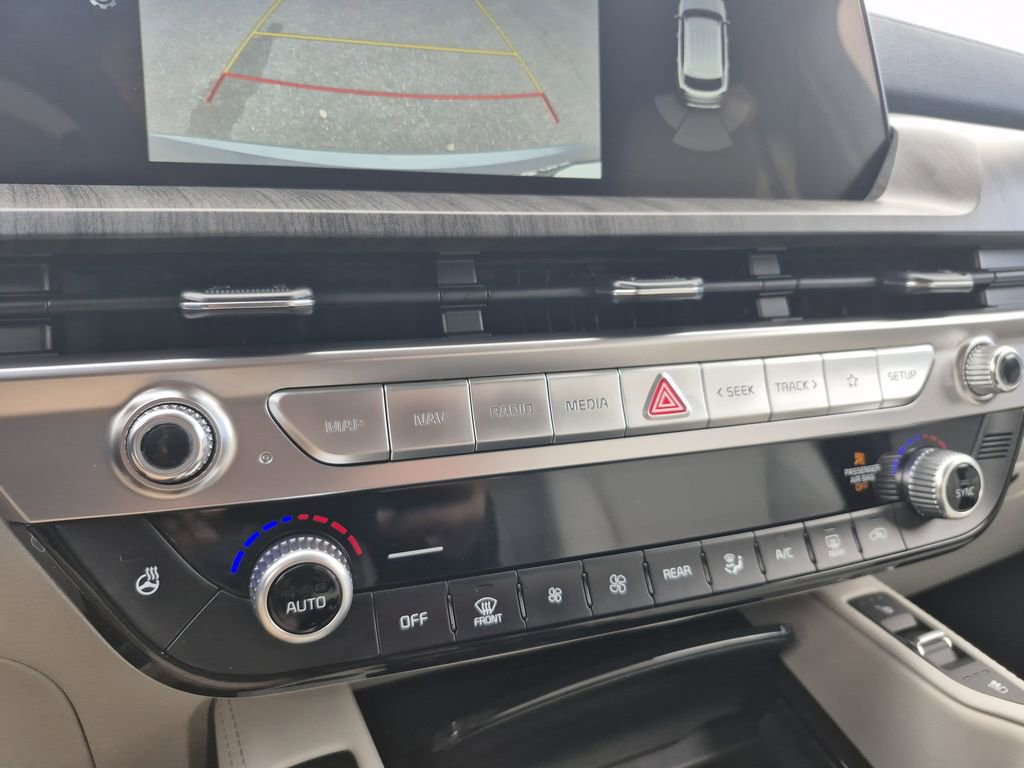 New 2025 Kia Telluride EX w/ EX Captain's Chair Package image 24