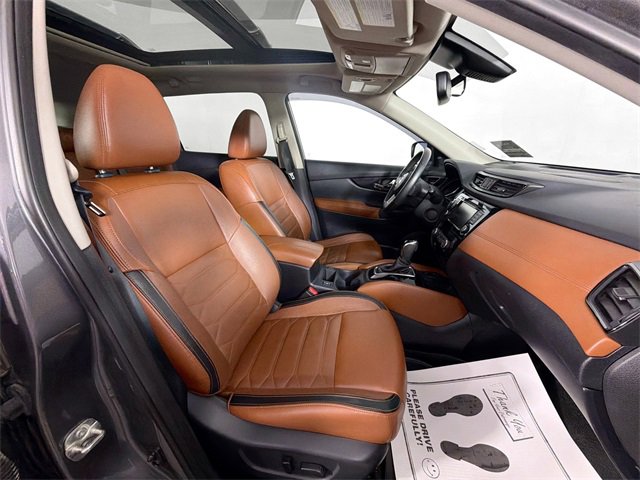 Used 2020 Nissan Rogue SV image 28