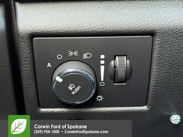 Used 2015 Jeep Grand Cherokee Limited w/ Luxury Group II AWD/4WD image 26