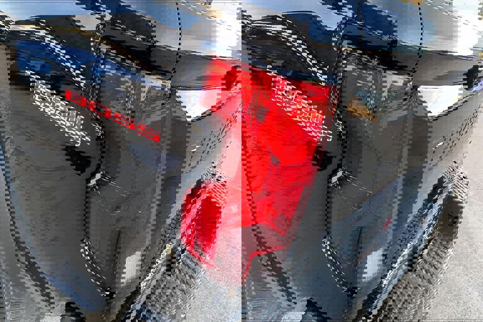 Used 2023 Chevrolet Colorado Trail Boss w/ Technology Package image 28