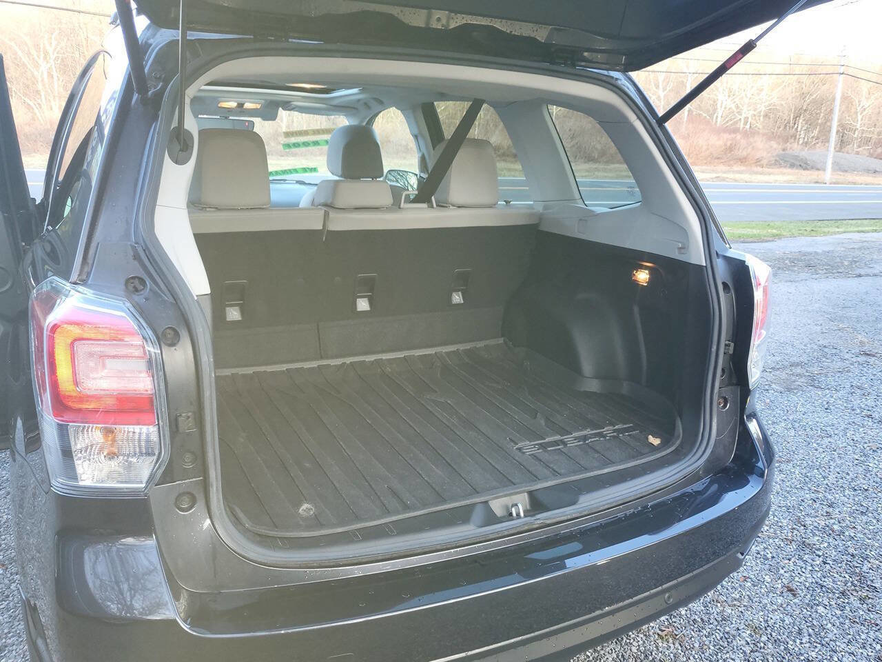 Used 2018 Subaru Forester 2.5i Limited image 19