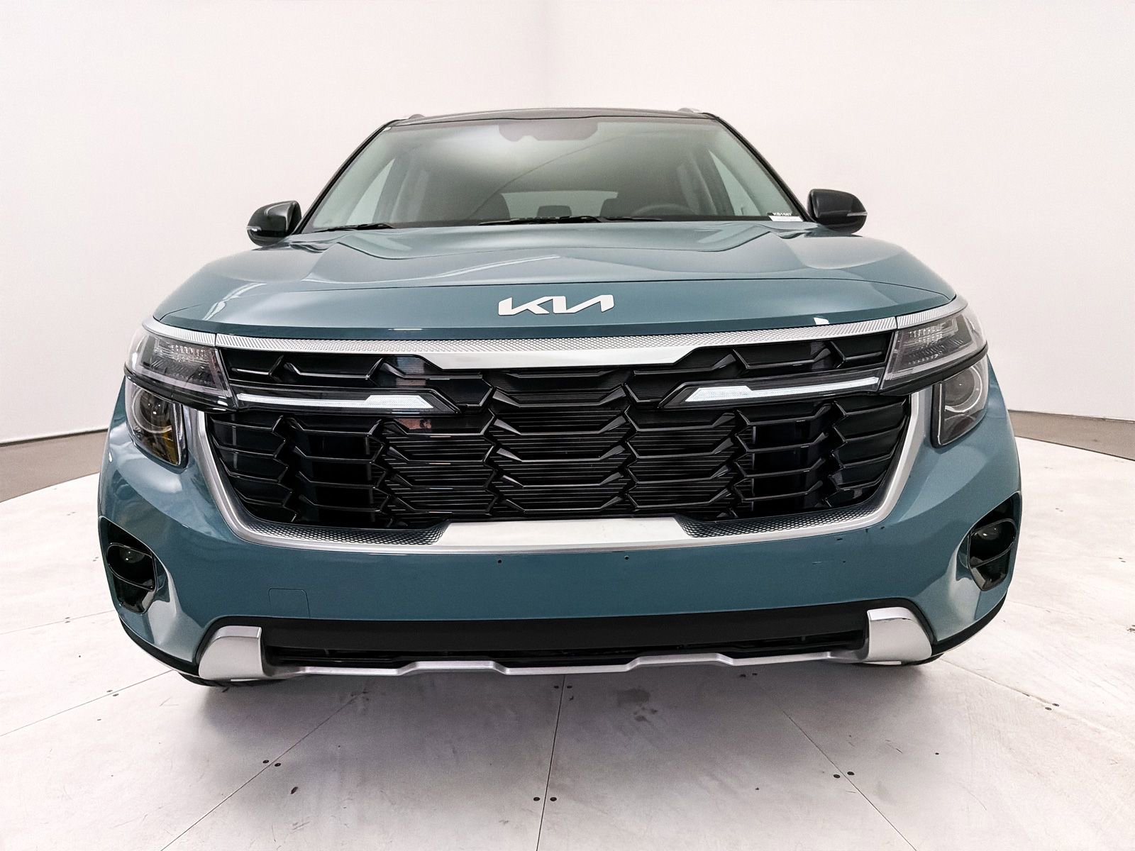 Used 2024 Kia Seltos S FWD image 11