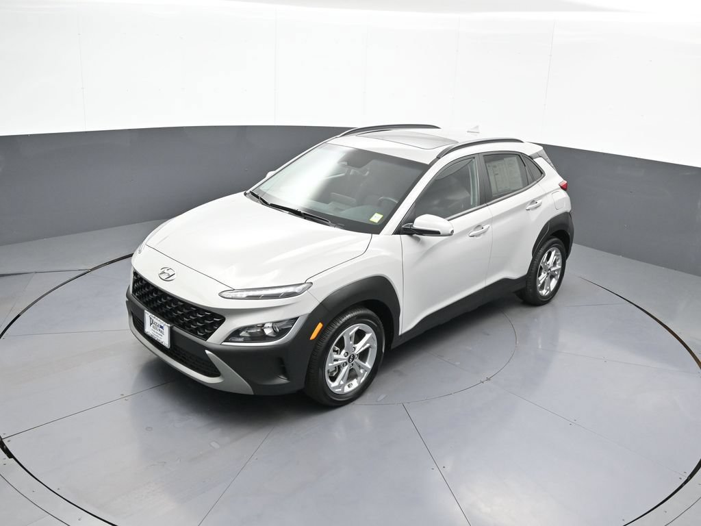 Certified 2022 Hyundai Kona SEL w/ Convenience Package AWD/4WD image 35