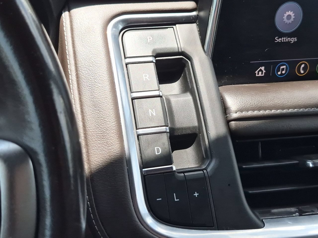 Certified 2021 Chevrolet Tahoe LT RWD image 14