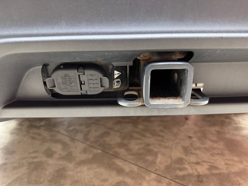 Used 2020 Ford Explorer ST AWD/4WD image 3