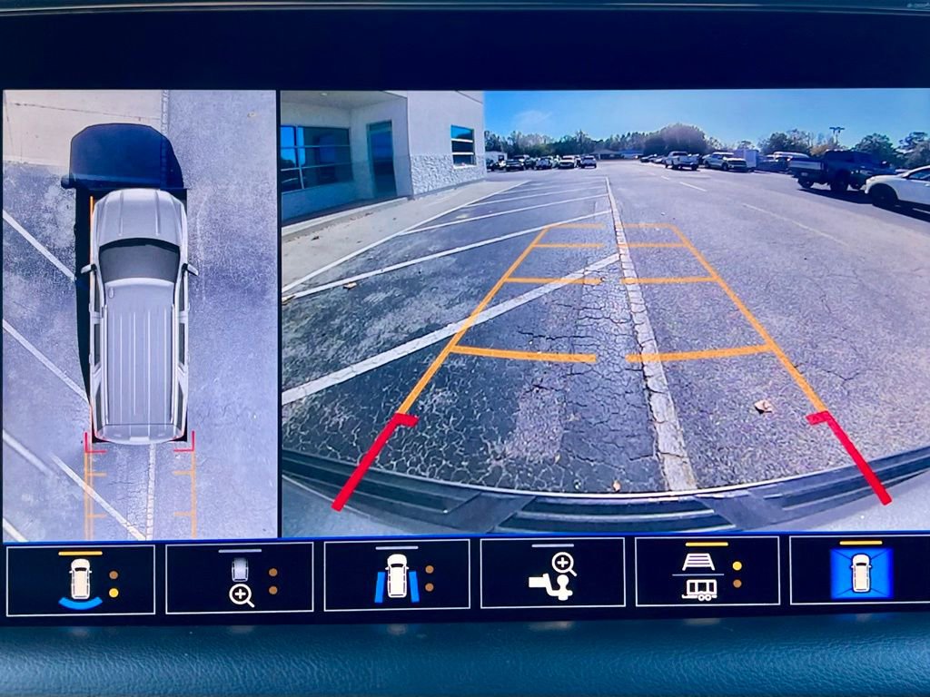 Used 2021 GMC Yukon XL AT4 w/ AT4 Premium Plus Package image 7