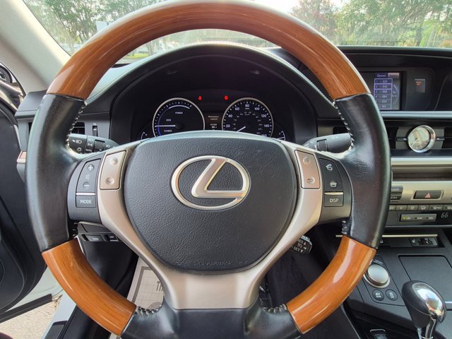 Used 2013 Lexus ES 300h w/ Premium Pkg FWD image 15