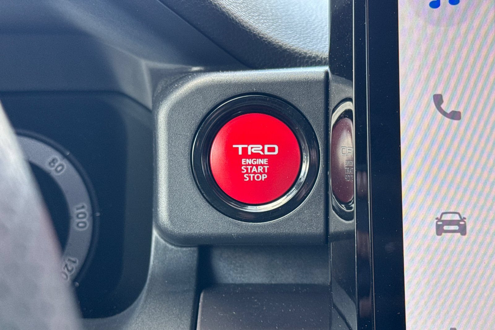 Certified 2024 Toyota Tacoma TRD Sport AWD/4WD image 27