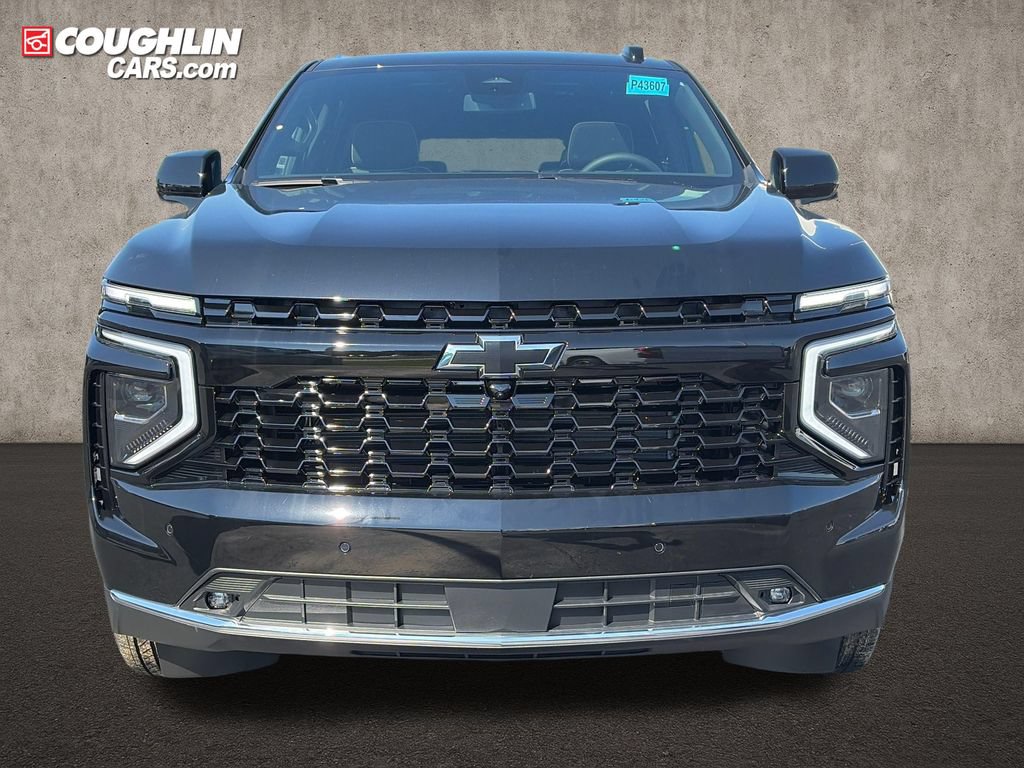 New 2026 Chevrolet Suburban Premier AWD/4WD image 2