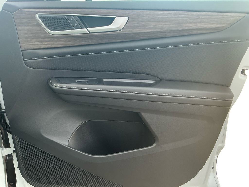 New 2026 Volkswagen Atlas SEL image 16