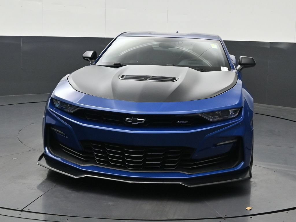 Used 2020 Chevrolet Camaro SS RWD image 9