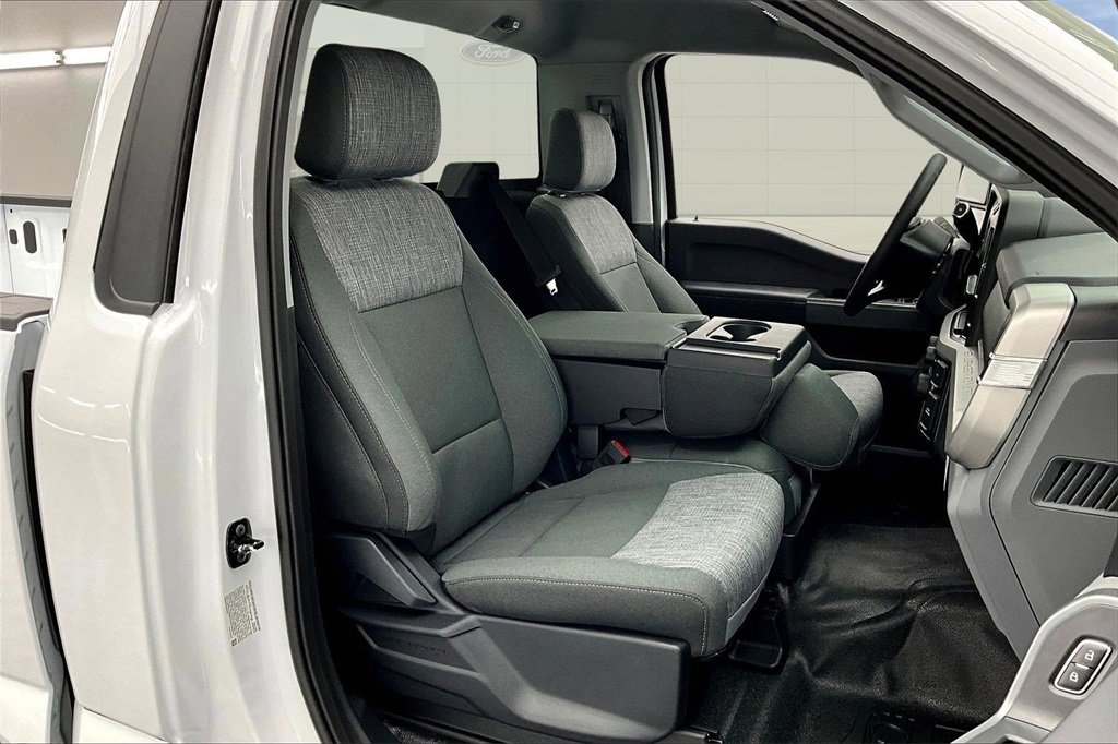 New 2026 Ford F350 XLT w/ FX4 Off-Road Package image 9