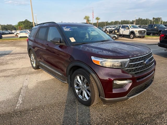 Used 2023 Ford Explorer XLT w/ Equipment Group 202A RWD image 3