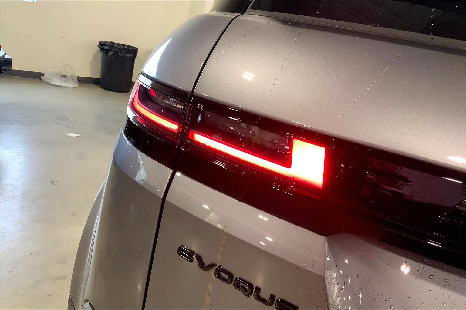 New 2026 Land Rover Range Rover Evoque Dynamic SE AWD/4WD image 14