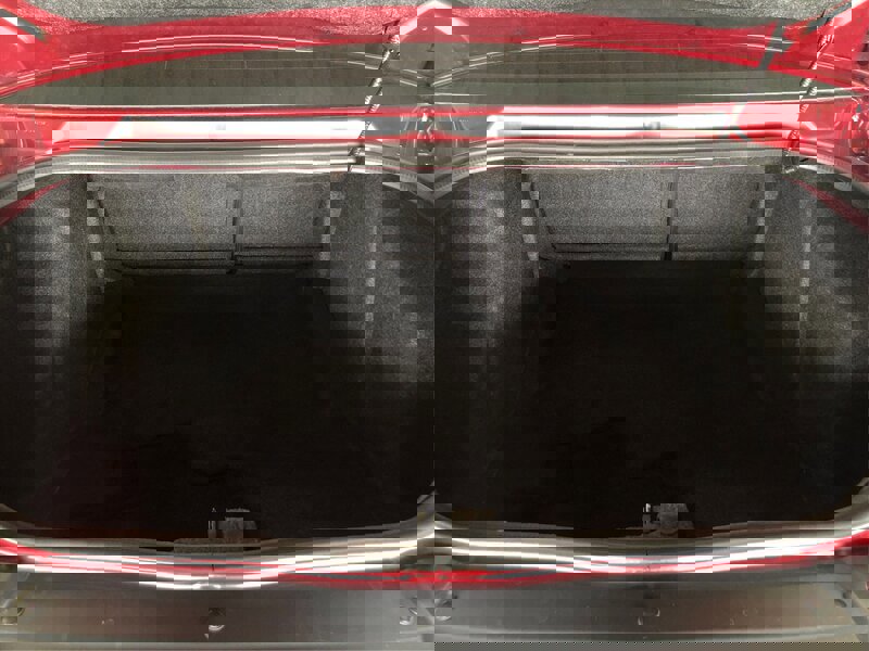 Used 2018 Dodge Challenger SXT image 12