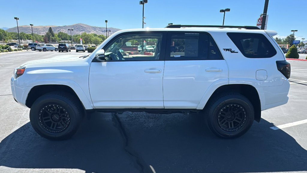 Used 2023 Toyota 4Runner TRD Off-Road Premium image 6