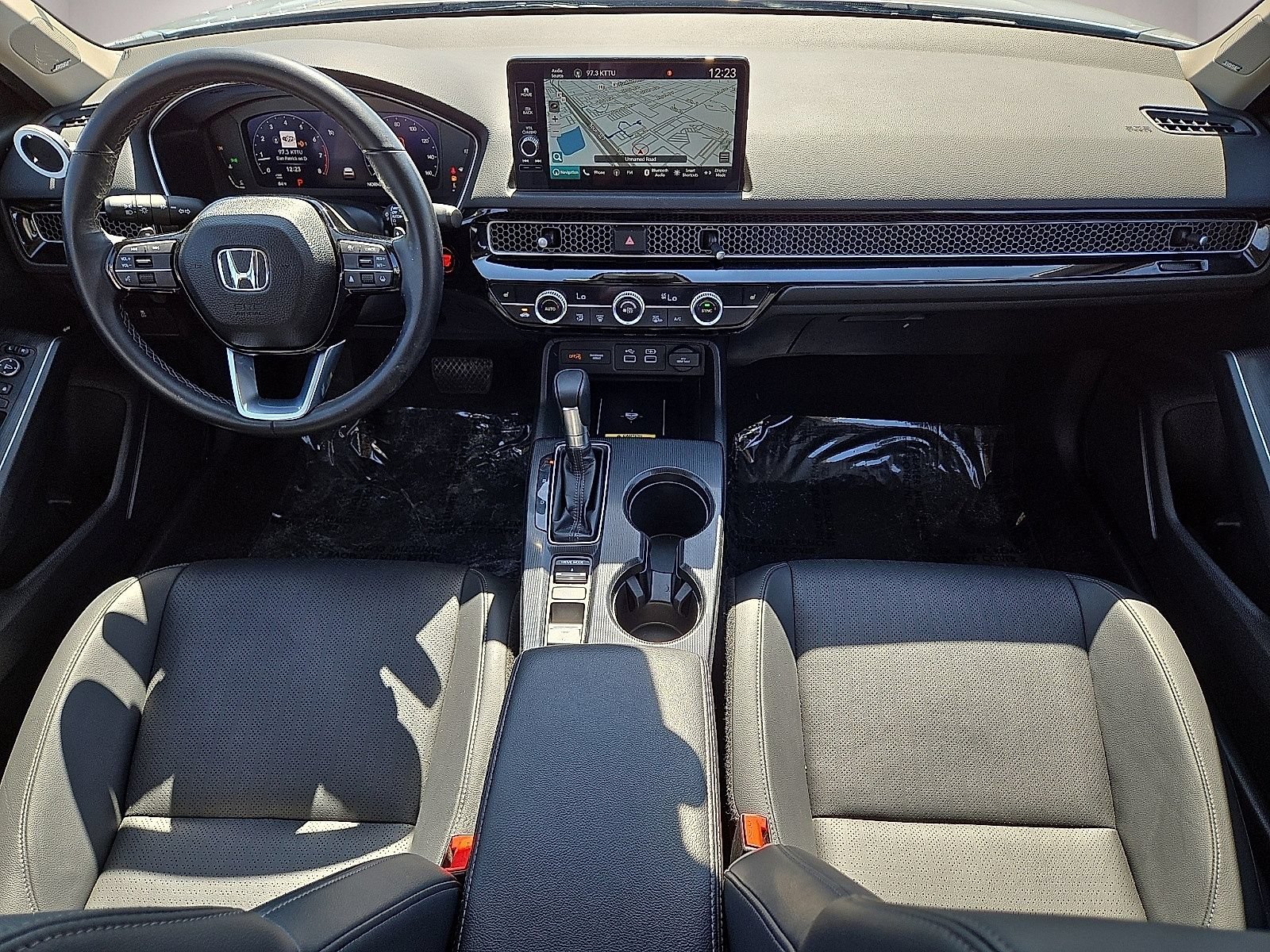 Used 2023 Honda Civic Touring image 17